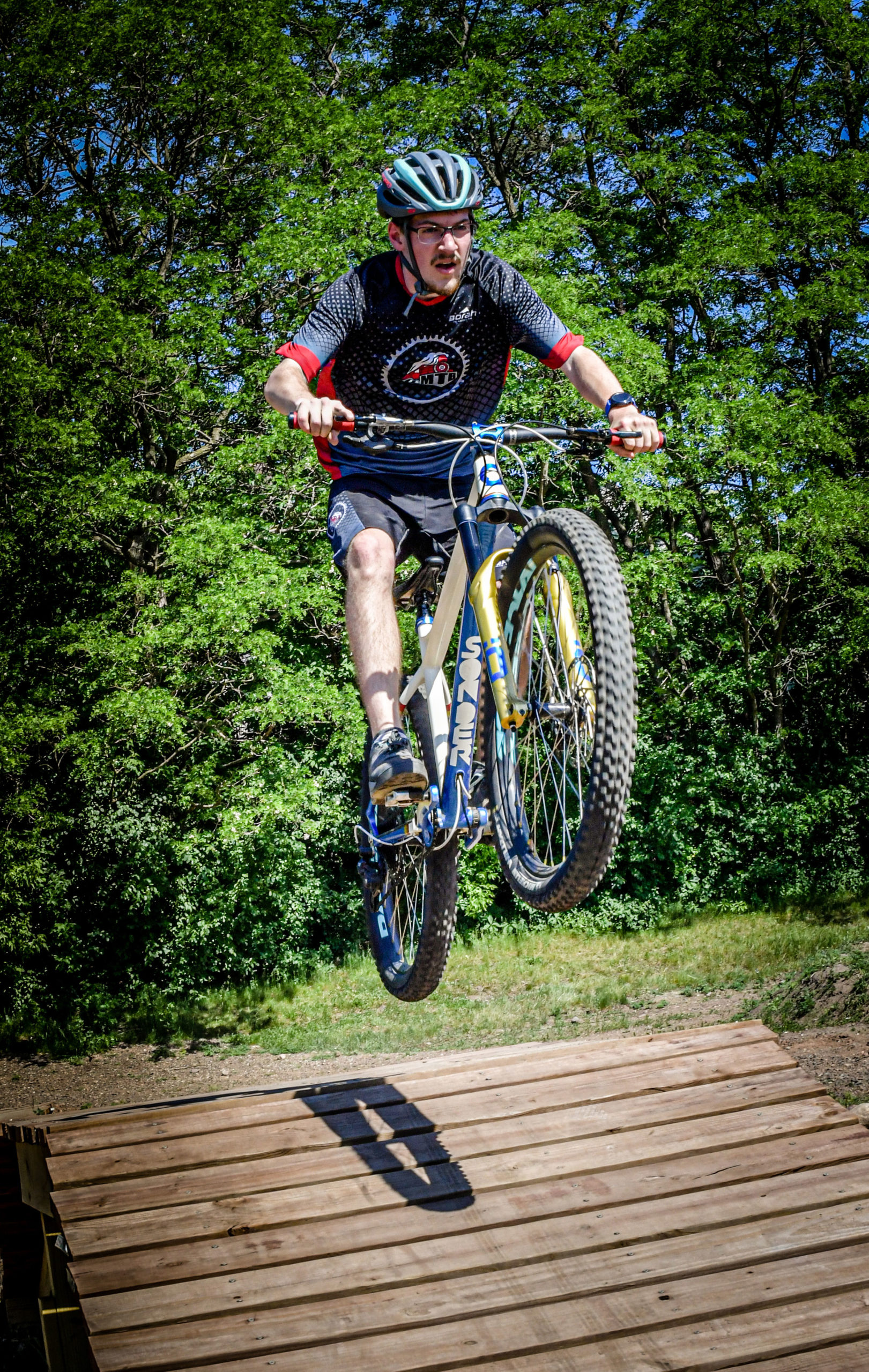 ms-hs-mountain-bike-team-rails-on-trails